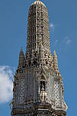 Bangkok Wat Arun - The top section of the Phra Prang with the Hindu god Indra on his three-headed elephant Erawan. 